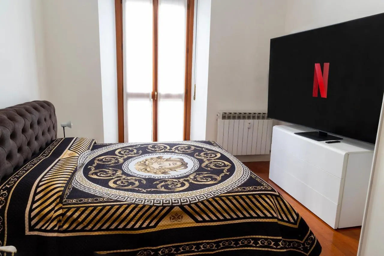 Interno Appartamento In Un Castello Storico In Centro ミラノ アパート