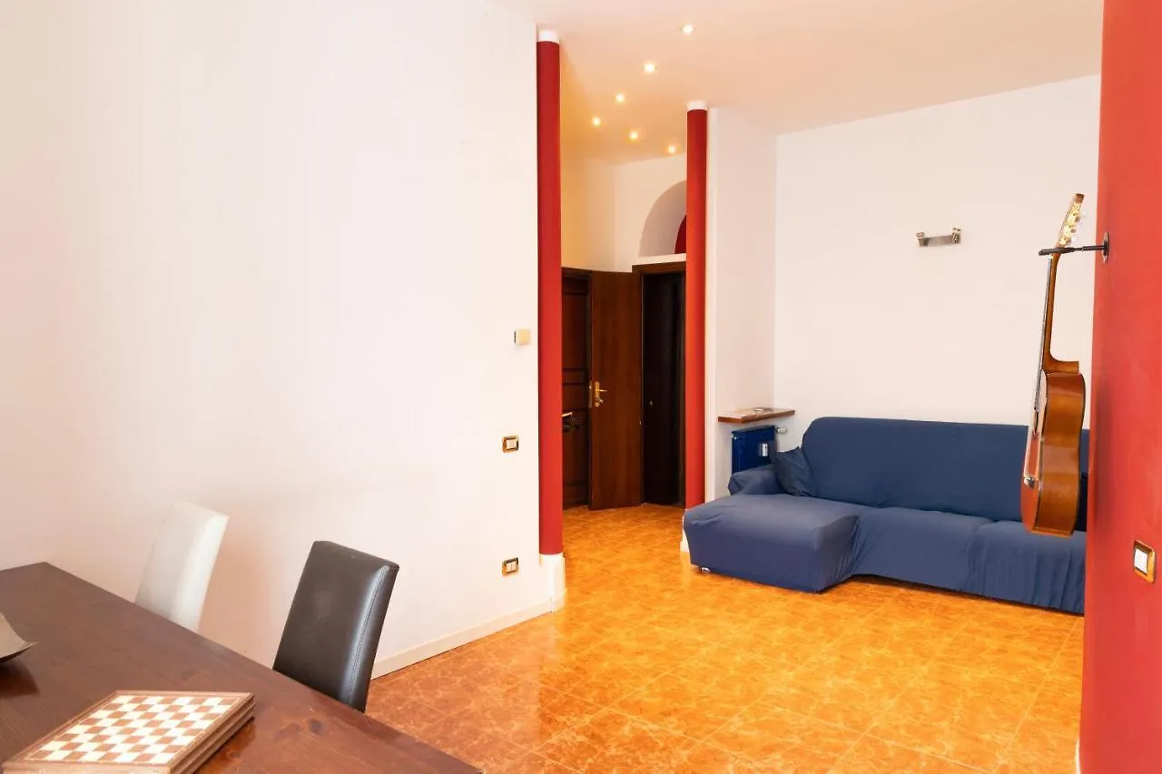 アパート Interno Appartamento In Un Castello Storico In Centro ミラノ イタリア